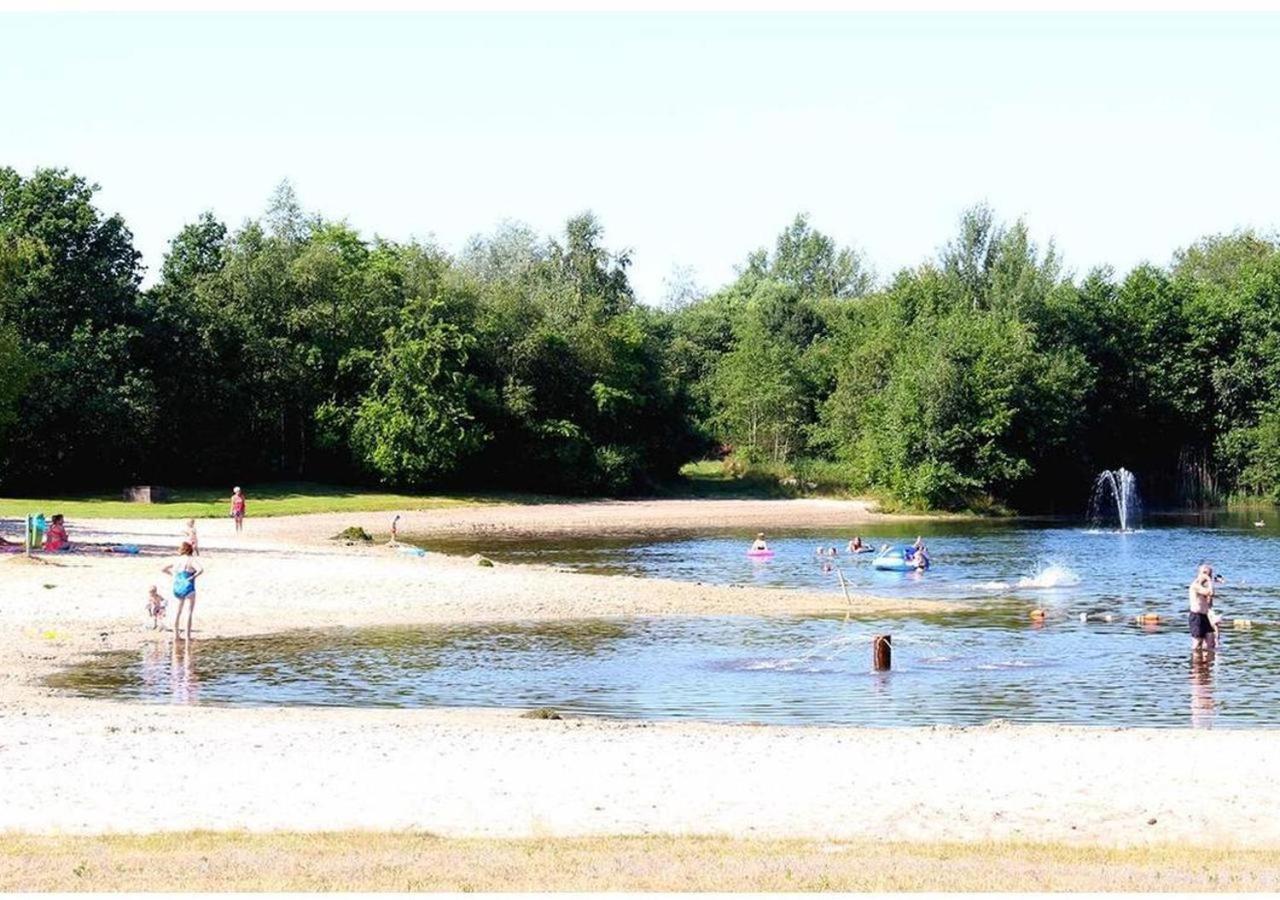 Comfortabel Chalet In Nationaal Park Wateren Extérieur photo