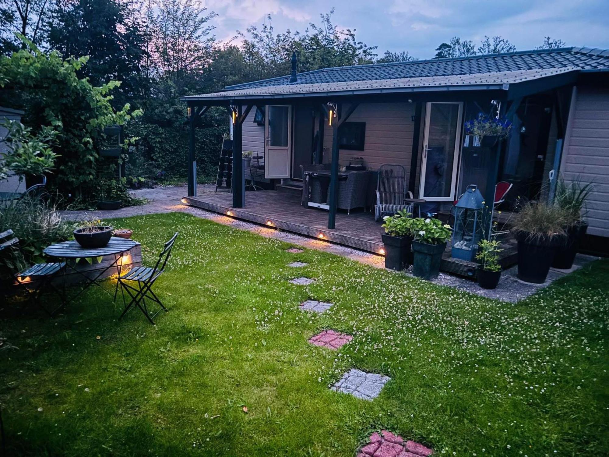 Comfortabel Chalet In Nationaal Park Wateren Extérieur photo